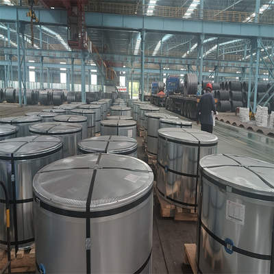 Coil d'acier à faible teneur en carbone laminé à chaud, largeur et épaisseur personnalisées SS400 A36