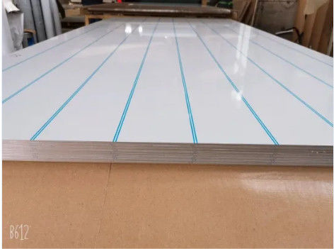 A poli des feuilles d'acier inoxydable de 2000 à de 6000mm avec la finition