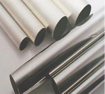 Q215 Q195 0.6mm au tube en acier plongé chaud de 20mm Galv