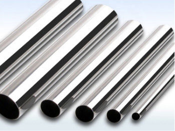 Les tuyaux d'acier inoxydables d'AISI ASTM 310S et le miroir 8K laminé à froid des tubes 316L 321 ont poli soudé