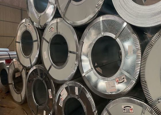 La galvanisation plongée chaude Dx51 zinguent la largeur en acier enduite de la bobine 600mm