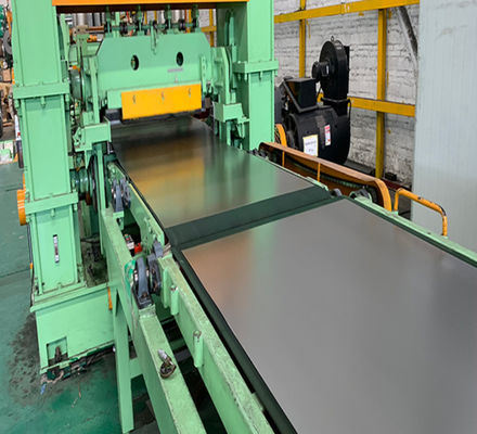 Aisi Dx53d standard a galvanisé les bobines en acier soufflant la surface