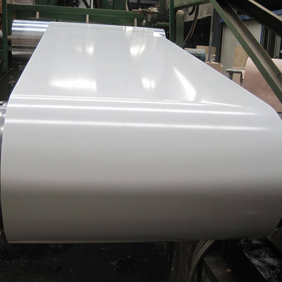 La catégorie de Ppgi Dx51d a enduit la bobine d'une première couche de peinture en acier enduite de couleur pour le plat de conteneur